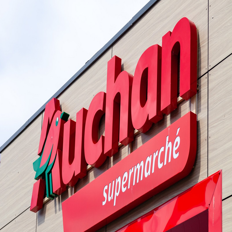 La filtración de datos del minorista Auchan afecta a cientos de miles de clientes.