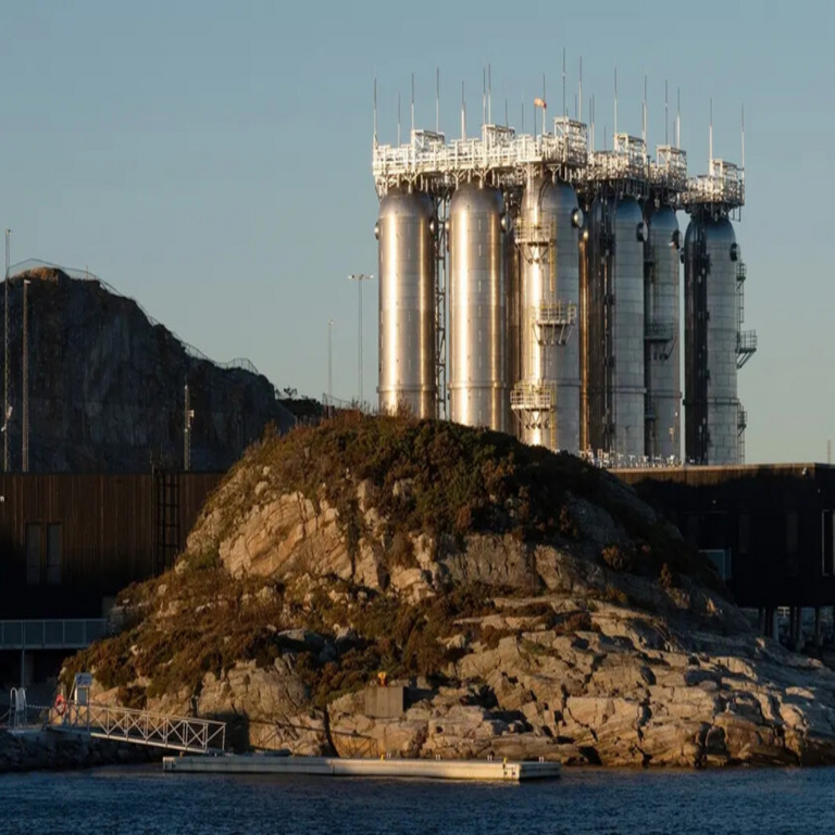 El almacenamiento de CO₂ constituye actualmente una actividad económica operativa, con el primer yacimiento submarino ubicado en Europa.
