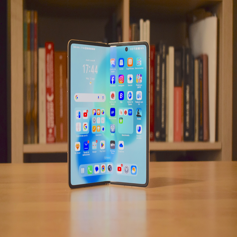 He evaluado el smartphone plegable más delgado del mercado: el Honor Magic V5 se posiciona como el mejor del año debido a su diseño, rendimiento y capacidades fotográficas.