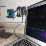 Controlador para gestión de bombas de riego con Arduino Uno mediante sensores de humedad de suelo capacitivos v2.