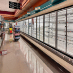 La vulnerabilidad en sistemas de refrigeración que podría comprometer la preservación de alimentos en cámaras frigoríficas de supermercados a nivel global.