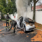 Un dispositivo para la extinción rápida y segura de incendios en vehículos eléctricos, desarrollado por bomberos.