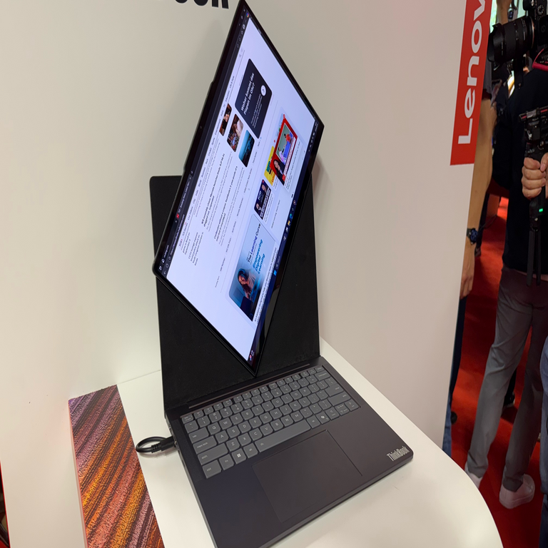 He evaluado tres dispositivos de Lenovo que ejemplifican su estrategia para posicionarse a la vanguardia de la comunicación por videollamada mediante soluciones de carácter innovador.