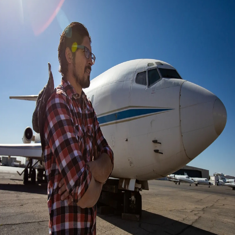 Adquieren un Boeing 727 en estado de abandono por un valor que supera ligeramente los 8.000 euros: “Caballeros, tienen una bomba en sus manos”.