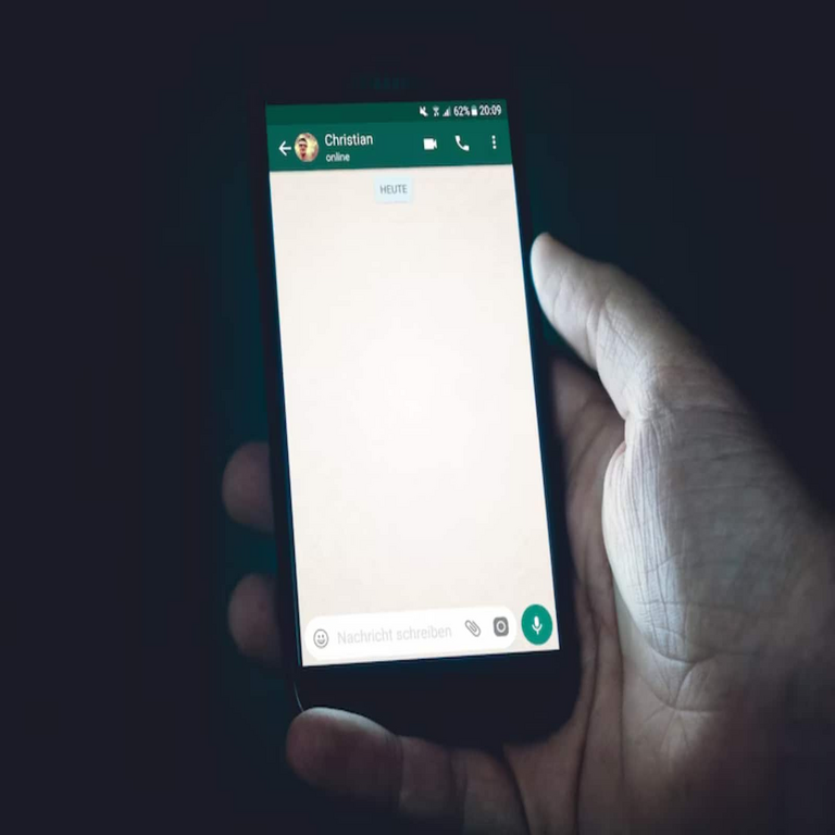 WhatsApp implementará nuevas funcionalidades para los mensajes efímeros.