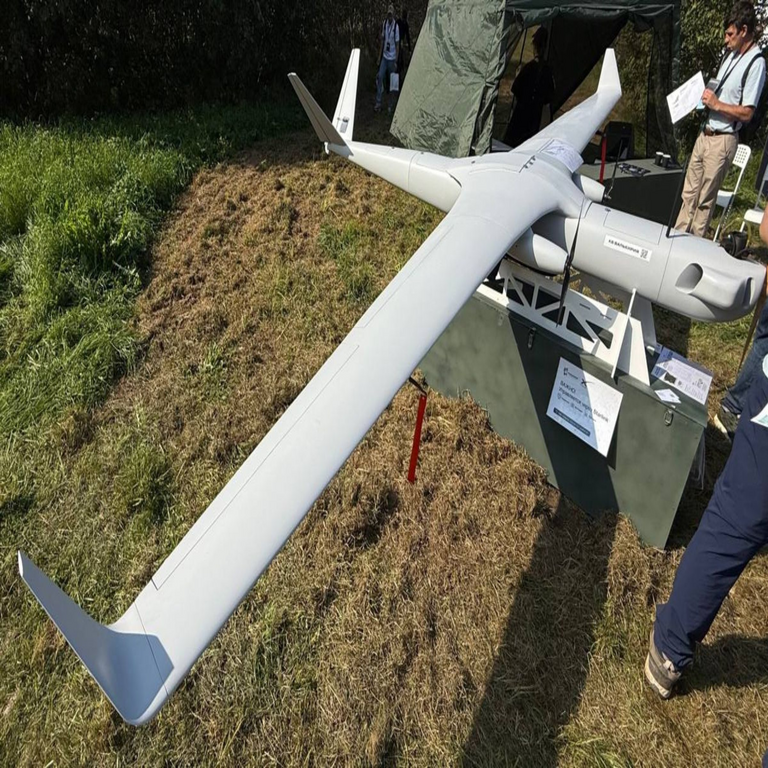 Rusia establece una alianza estratégica con Elon Musk: desarrollo de drones operados mediante la red Starlink.