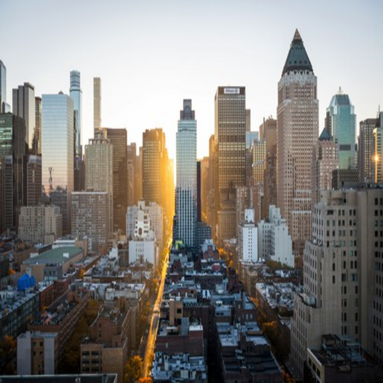 En 2023, Nueva York implementó restricciones a Airbnb para preservar su mercado de vivienda; dos años después, el sector hotelero es el único beneficiario.