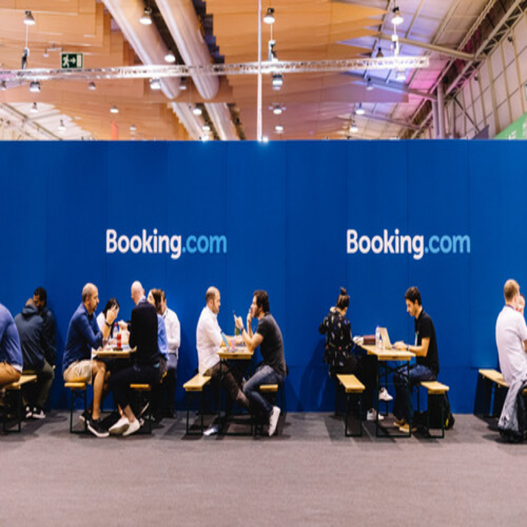 Los agentes de IA no solo serán capaces de planificar sus vacaciones de extremo a extremo, sino que también representan la mayor amenaza disruptiva para plataformas establecidas como Booking y empresas afines.