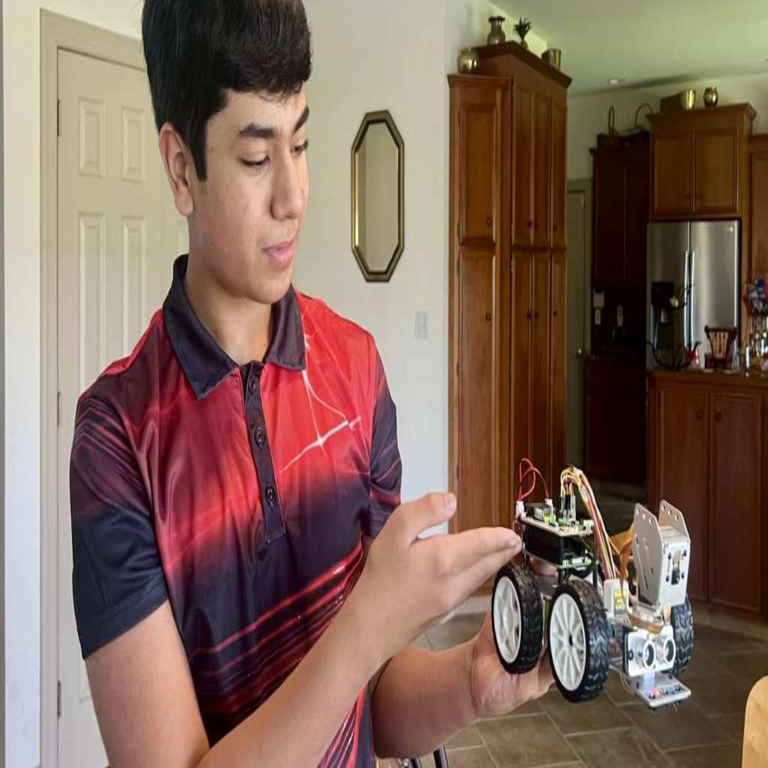 El invento de un estudiante de 13 años: un robot con inteligencia artificial para la eliminación de malas hierbas sin emplear pesticidas.
