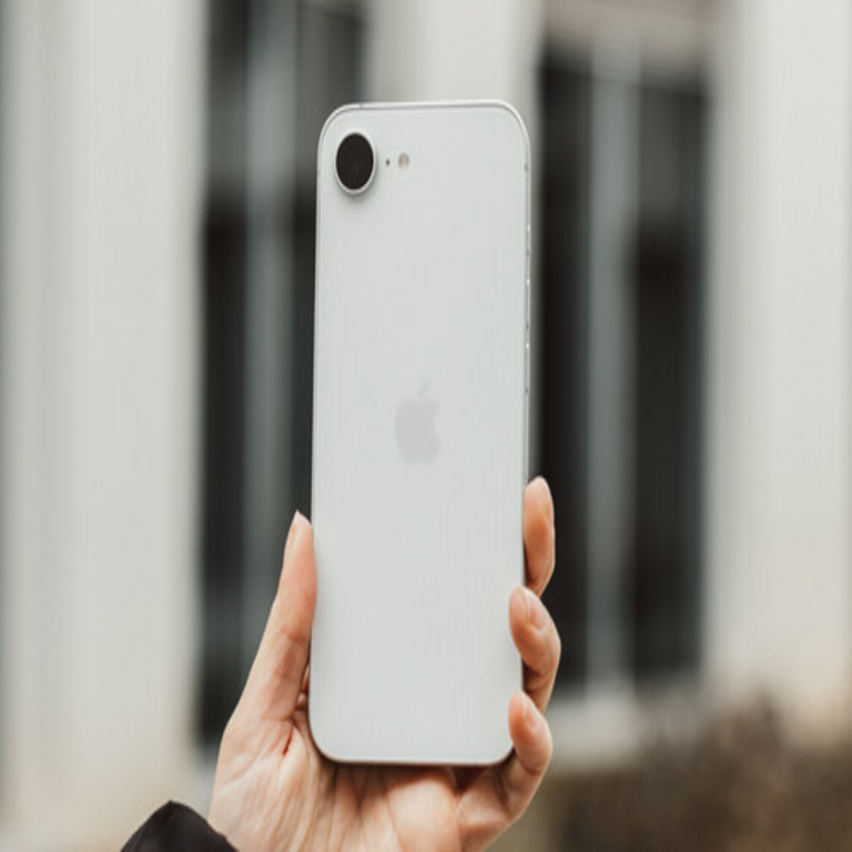 Carrefour ofrece el iPhone ideal para financiación: hasta 30 meses sin intereses e incluye un cupón de regalo.
