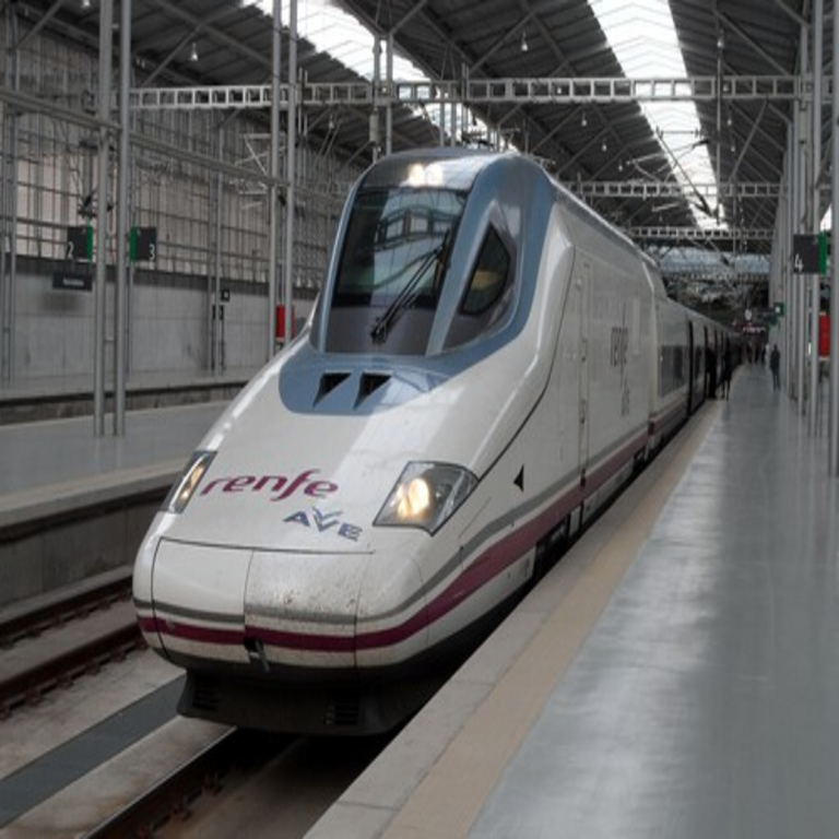 Renfe registró un verano histórico en retrasos, y más de dos millones de pasajeros de AVE no recibieron reembolso por las modificaciones.