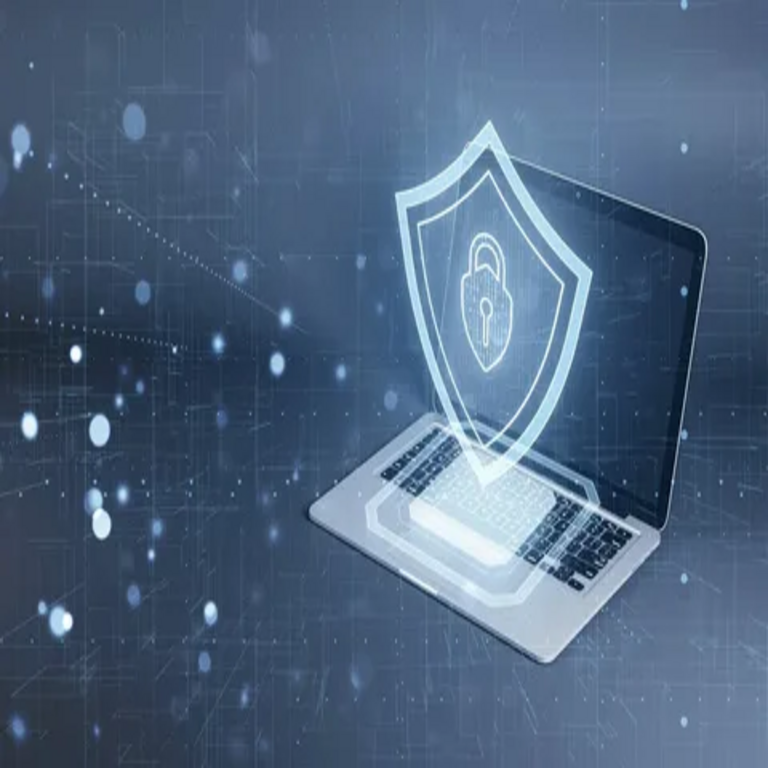 Sus antiguas cuentas en redes sociales constituyen un riesgo de seguridad latente. Procedimientos para ejecutar una limpieza digital.