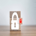 Más de la mitad de los activos expuestos a internet carecen de firewall de aplicaciones web.