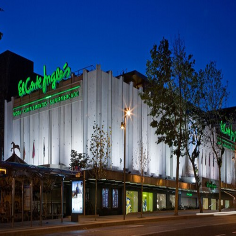 El Corte Inglés presenta su nueva campaña Tecnoprecios, destacando las ofertas más ventajosas en televisores, relojes inteligentes y otros dispositivos tecnológicos.