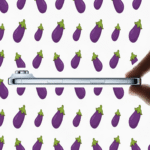 Apple se ha visto obligada a restringir la publicidad del iPhone Air en Corea del Sur, donde un gesto aparentemente inocuo se interpreta como un símbolo dentro de una guerra de géneros.