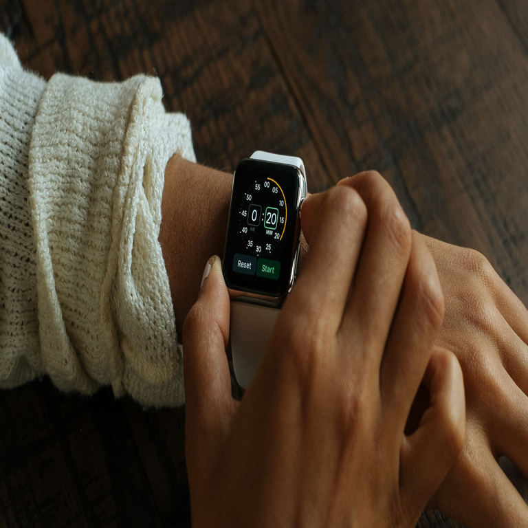 Apple genera nuevamente caídas en los precios: el Apple Watch SE alcanza un precio récord de 199 euros.