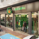 Mercadona ha implementado estrategias eficaces para garantizar la expansión continua de su dominio en el mercado, siendo cada vez más evidente que sus pilares fundamentales son la marca de distribución propia y la gama de platos preparados.