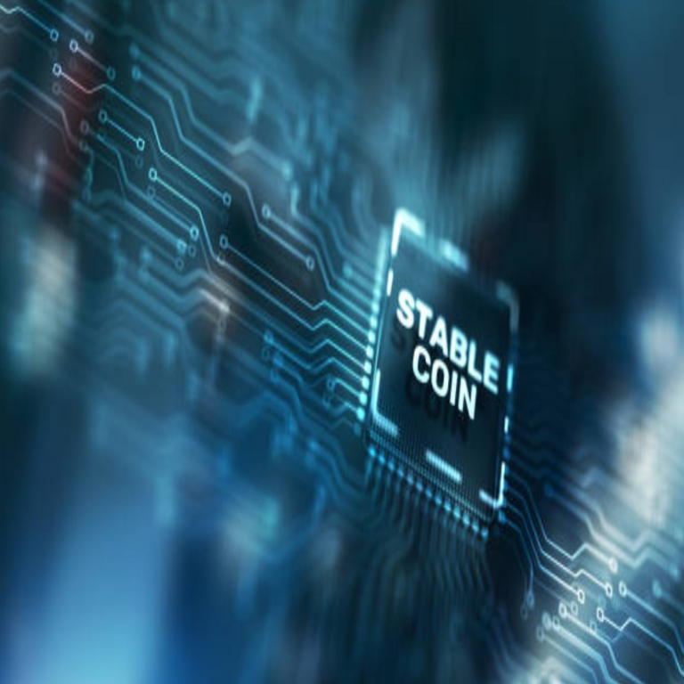 Dos mil millones de dólares en stablecoins ingresaron a Binance; implicaciones y significado.