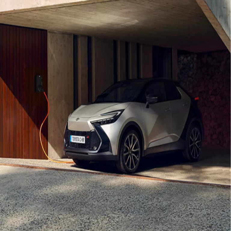 El hecho de que los usuarios no recarguen sus vehículos híbridos enchufables resulta perjudicial para Toyota, por lo que la empresa ha optado por modificar dichos hábitos mediante una aplicación móvil.