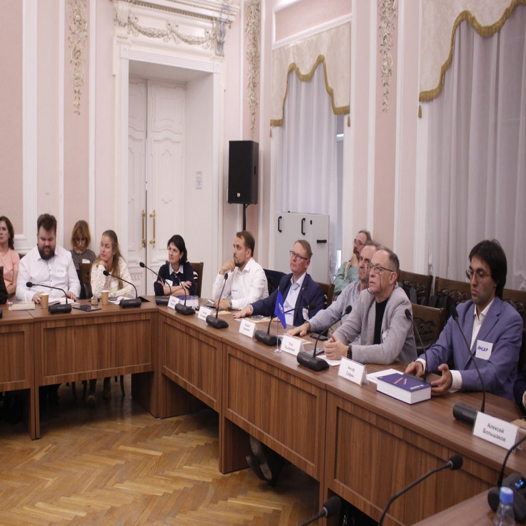 Sobre los métodos para automatizar la generación de comunicados de prensa.