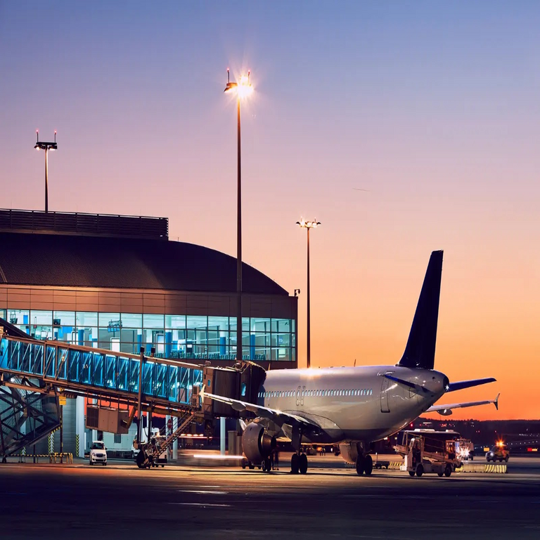 Aeropuertos europeos, incluido Heathrow, afectados por ciberataque que provoca retrasos en varios vuelos.