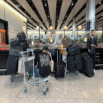 Los aeropuertos europeos impactados por el ataque cibernético anticipan que las disrupciones operativas persistirán durante la jornada del domingo.