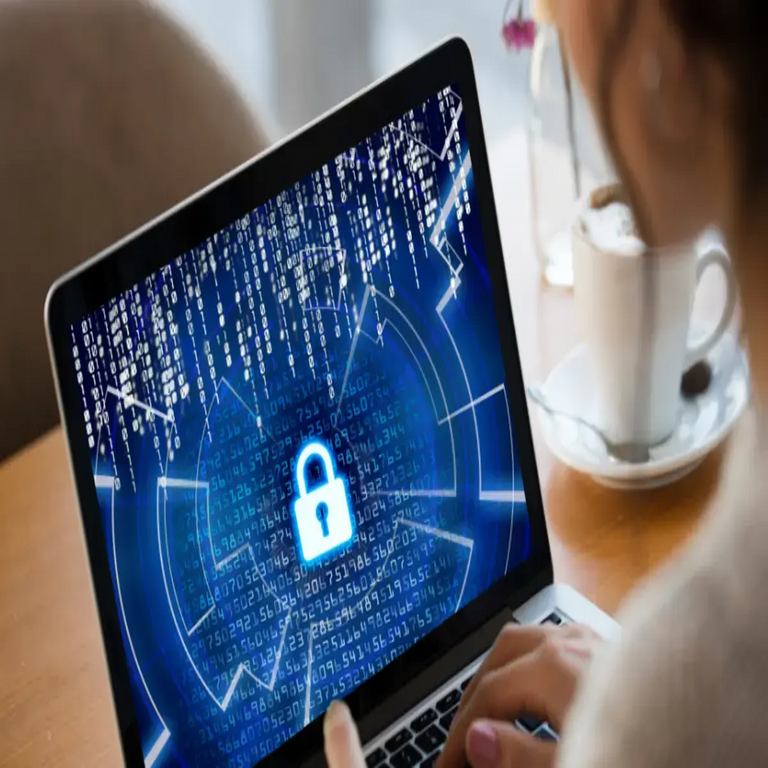 La inteligencia artificial al servicio de la ciberdelincuencia: comprenda sus aplicaciones para evitar ser víctima de sus tácticas.