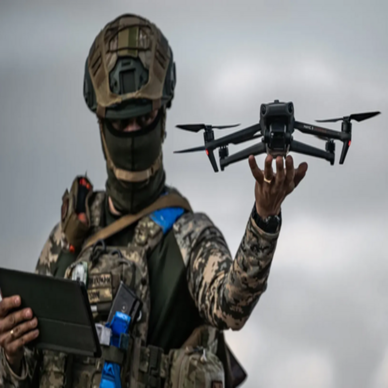 El auge de la utilización de drones en Ucrania ha relegado al personal militar a la función primordial de completar las operaciones iniciadas por los sistemas no tripulados.