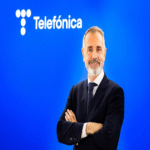 Telefónica destinará inversiones a consolidaciones rentables, simplificación corporativa y fortalecimiento de ciberseguridad.