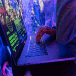 El ransomware está evolucionando hacia operaciones selectivas respaldadas por inteligencia artificial.