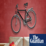 ¿No dispone de espacio para su bicicleta? Aquí tiene 13 soluciones inteligentes de almacenamiento para interiores y exteriores que optimizan el espacio.