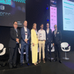 Especialistas en Futurecom advierten sobre obstáculos al avance digital en América Latina, a pesar del mayor acceso al idioma español.