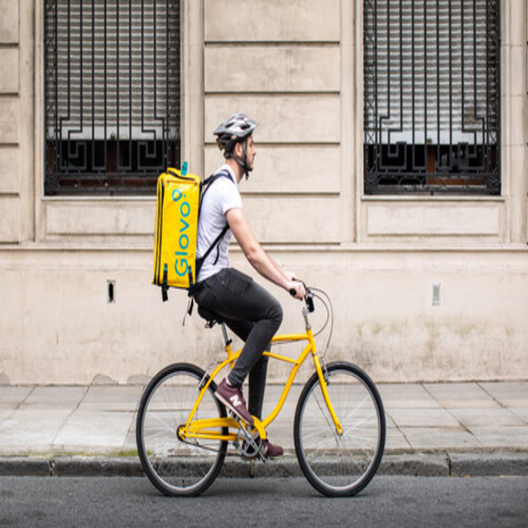 La Ley Rider pretendía potenciar el sector de entregas en España, aunque en la industria se opina que ha generado resultados contrapuestos.