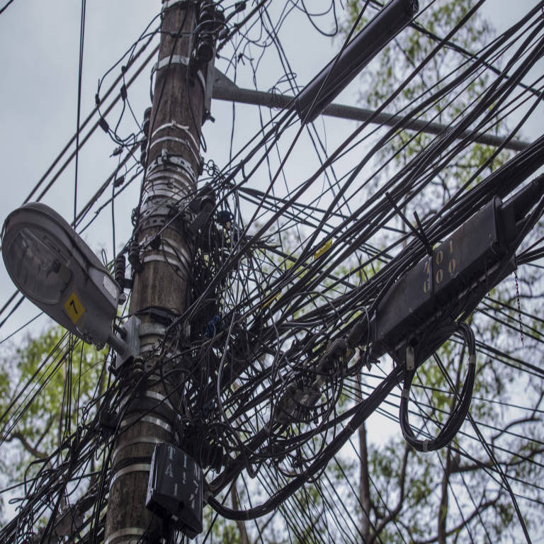 Brasil inicia el trámite del proyecto de ley sobre postes que prevé la figura de cesionaria.
