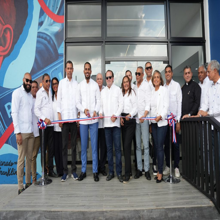 En República Dominicana, el Gobierno inaugura una nueva extensión del ITLA en San Francisco de Macorís para fomentar la educación tecnológica.