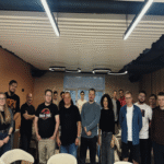 De una tarjeta gráfica en la oficina a un hackatón de IA: guía paso a paso para su organización