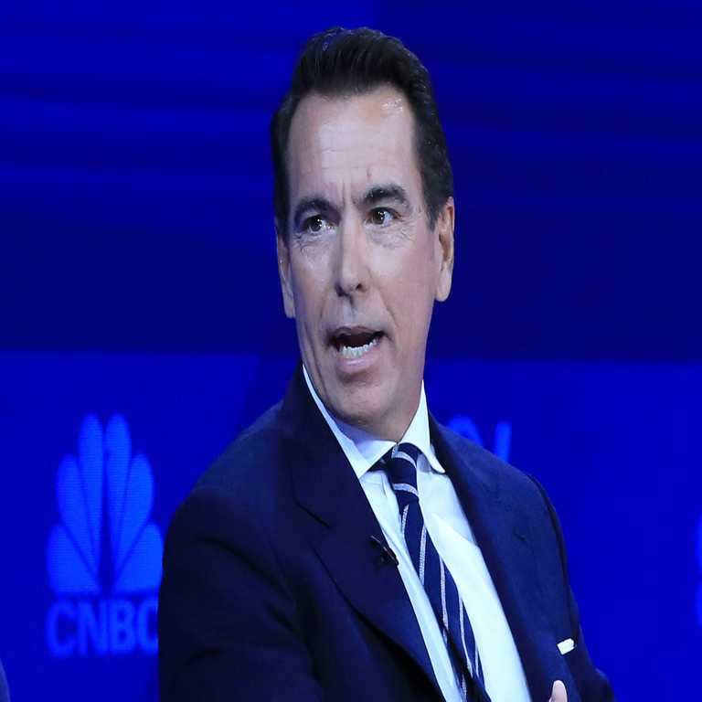 El inversor tecnológico multimillonario Orlando Bravo afirma que las valoraciones en inteligencia artificial se encuentran en una burbuja.