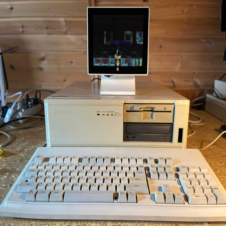EC1851: Prueba de estrés del procesador Intel 80386SX-16 en el siglo XXI