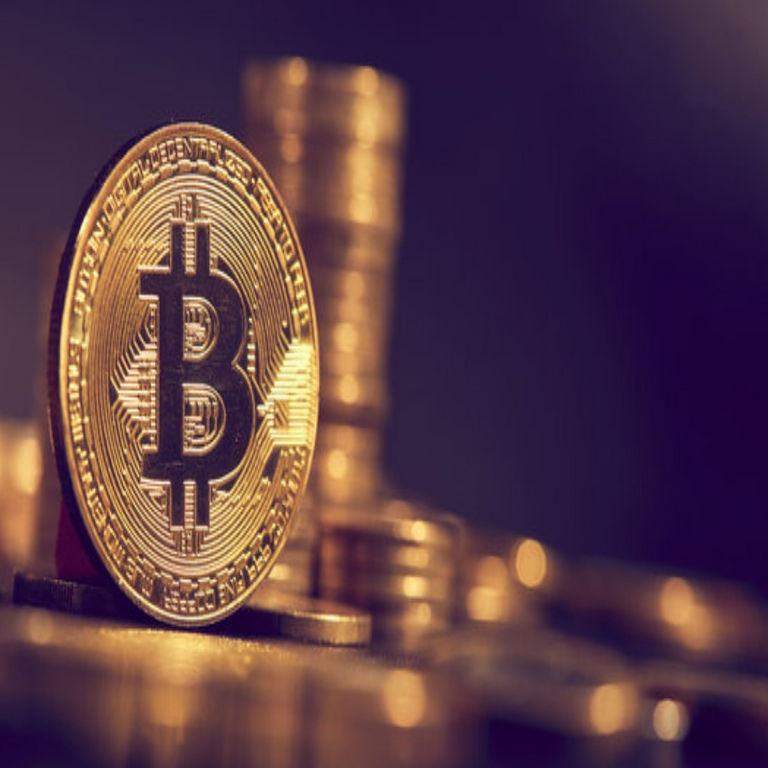 Bitcoin se aproxima a registrar una señal alcista del indicador MACD.