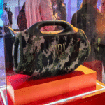 JBL introduce el nuevo Boombox 4 en el mercado chileno.