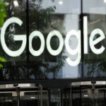 Alphabet incrementa la competencia frente a Microsoft y OpenAI en el sector de la inteligencia artificial profesional.