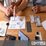 Google detalla el proceso de construcción de la bisagra sin engranajes del Pixel 10 Pro Fold.