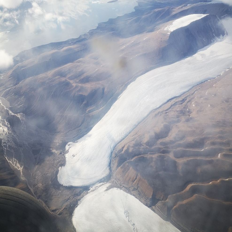 Lagos asfixiantes del período hesperiano: Modelos de la hidrosfera de dióxido de carbono en Marte