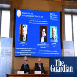 Trío obtiene el Premio Nobel de Economía por su investigación sobre el crecimiento impulsado por la tecnología.