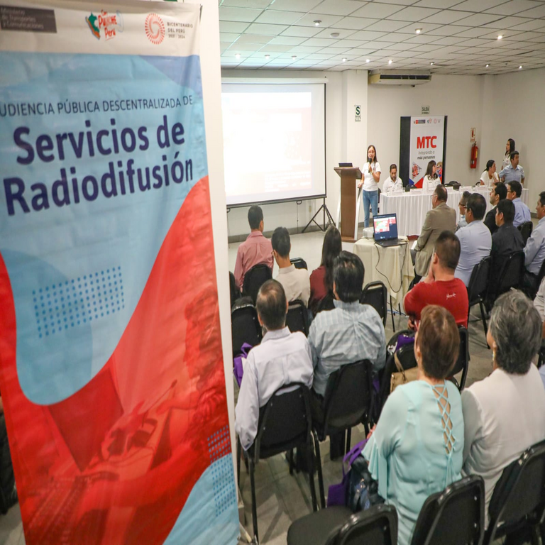 El Ministerio de Transportes y Comunicaciones de Perú impulsa la cuarta Audiencia Pública Descentralizada de Radiodifusión en Cusco.