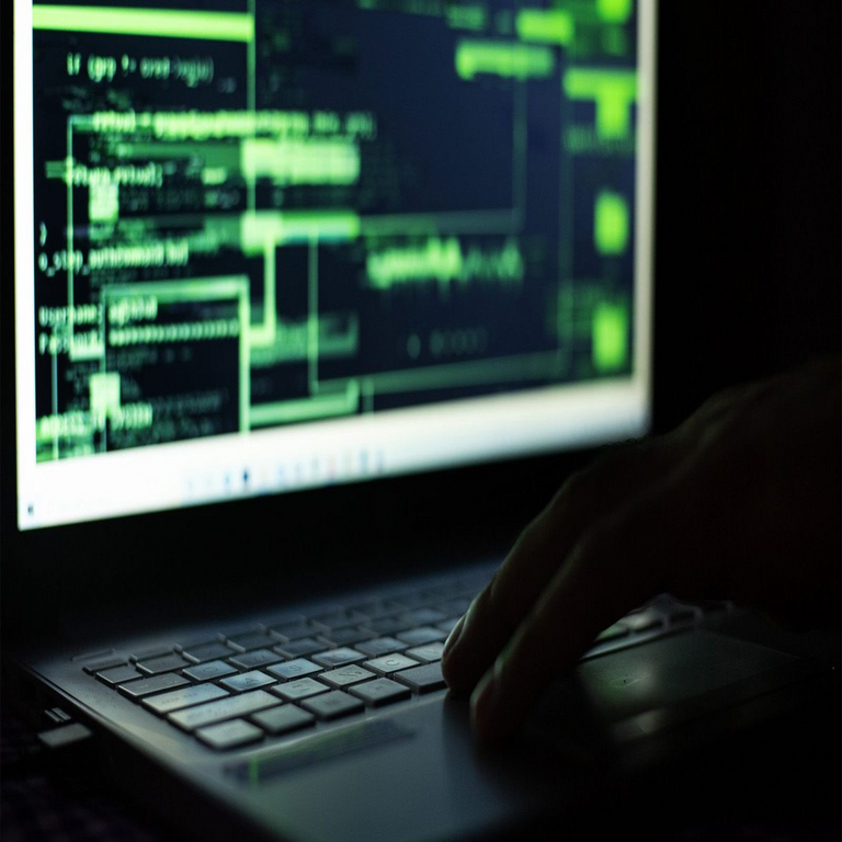 La Agencia Tributaria española es víctima de un ciberataque que provoca la filtración de más de 60 GB de datos en la Dark Web.