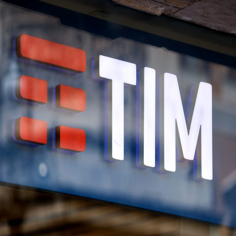 En Brasil, TIM adelanta el pago de la tercera cuota de dividendos complementarios.