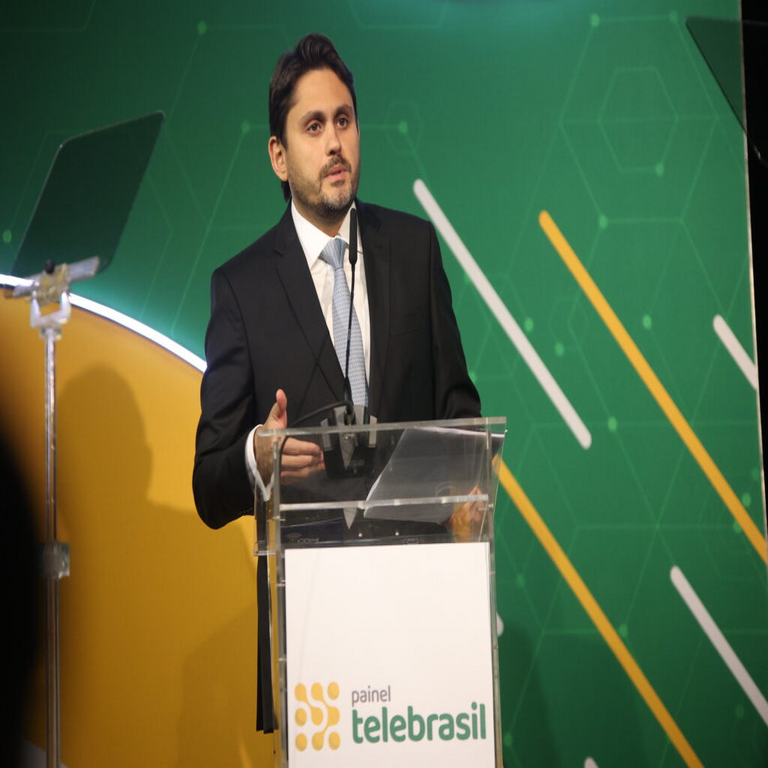 Brasil | Juscelino Filho impulsa la formación de un frente parlamentario para telecomunicaciones y soluciones digitales