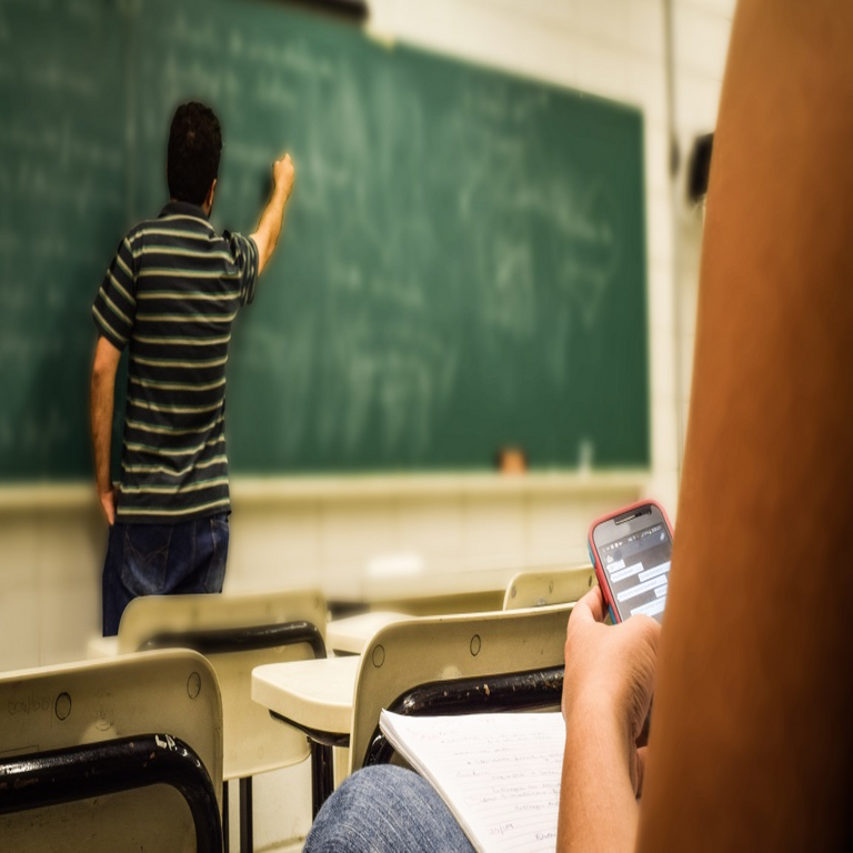 El sector asegurador lanza el primer estudio exhaustivo sobre ciberriesgos en el ámbito educativo de España