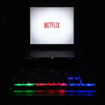 El desorden en el sector del streaming está impulsando un fenómeno que se creía en declive: el aumento de las descargas.